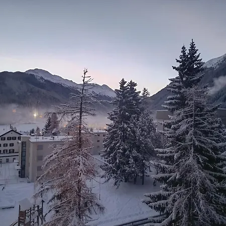 Parsenn Peaks Panorama Apartment
